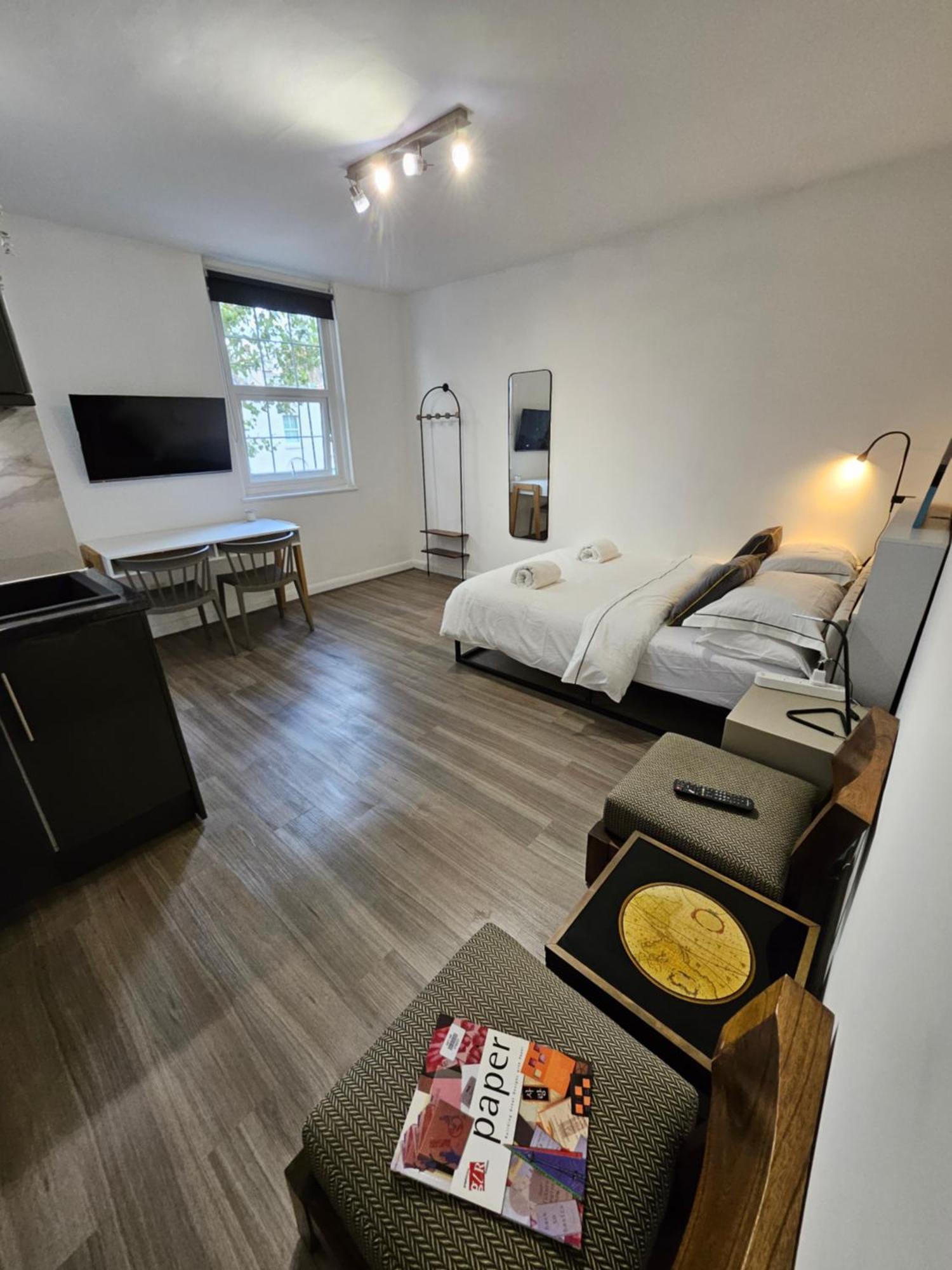 Studio In Central Лондон Екстериор снимка